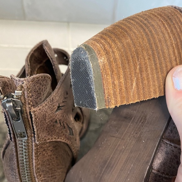 Not Rated Booties - Picture 6 of 6